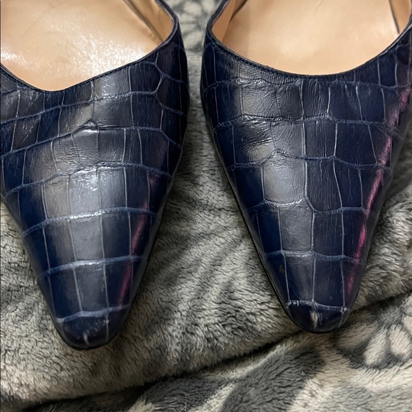 Manolo Blahnik Alligator Carolyne Slingbacks Size 40.5 EU - Picture 2 of 8